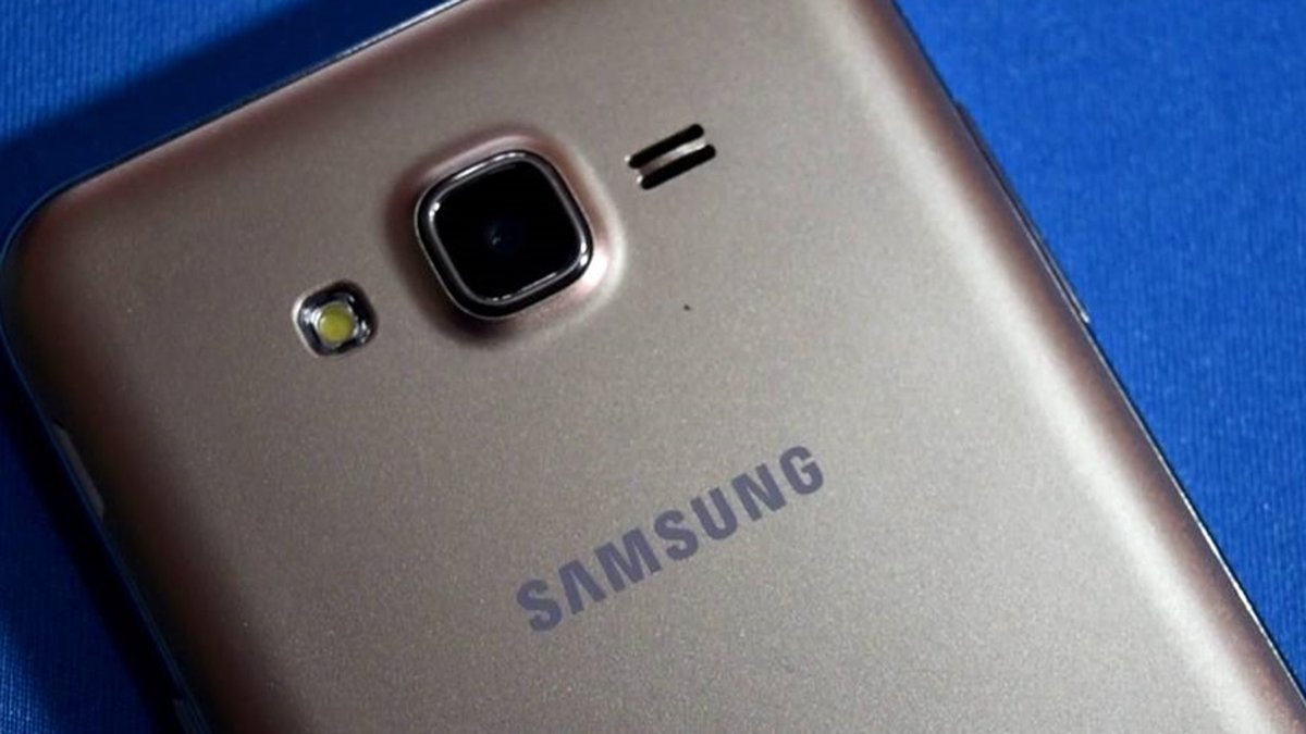 Vazam imagens e detalhes sobre os novos Samsung Galaxy J5 e J7 - TecMundo