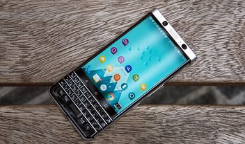 BlackBerry KeyOne é resistente, mas tem tela que ‘salta’ do celular [vídeo]