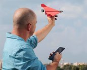 Já pensou em um avião de papel controlado pelo celular? Pois ele existe