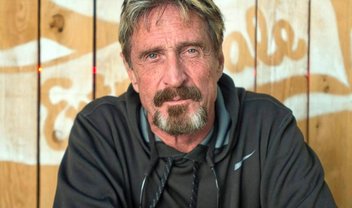 'Todos os roteadores na América podem ser hackeados', diz John McAfee