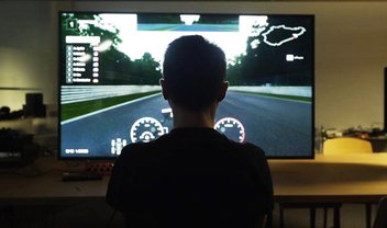 Conheça o estúdio de Gran Turismo com Kazunori Yamauchi, criador da série