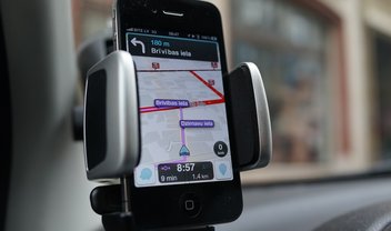 Gravação de instruções de voz no Waze chega também ao iOS