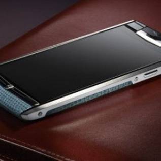 Imagem de Vertu faz leilão para vender sua coleção de 105 telefones antigos