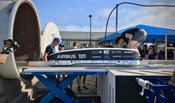 Estudantes alemães desenvolvem cápsula do Hyperloop que passa dos 300 km/h