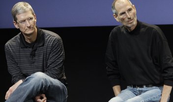 IA diz que discursos de Steve Jobs e Tim Cook são feitos pela mesma pessoa