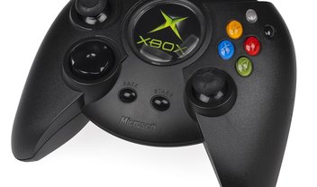 Microsoft vai relançar controle clássico do Xbox, que nasceu em 2001