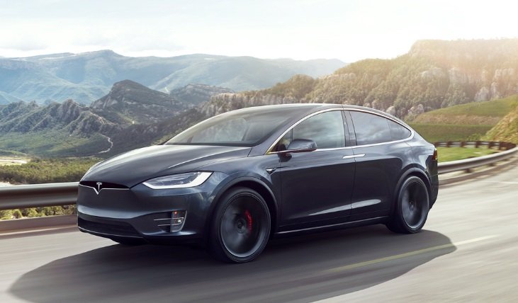 O carro Tesla Model X.