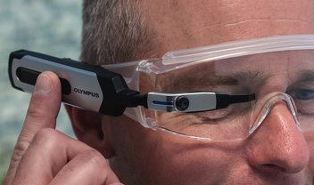 Olympus lança aparelho que transforma óculos comuns em smart glasses