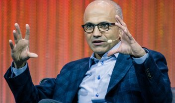 CEO da Microsoft a jornalistas com iPad: “arrumem um computador de verdade”