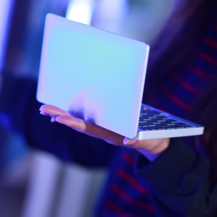 Imagem de O possível menor laptop do mundo pode caber no bolso