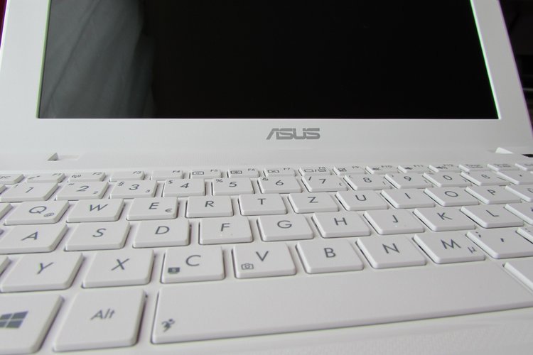 ASUS