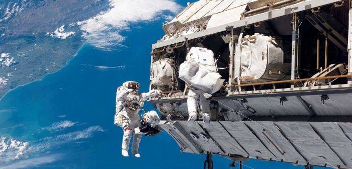 caminhada espacial