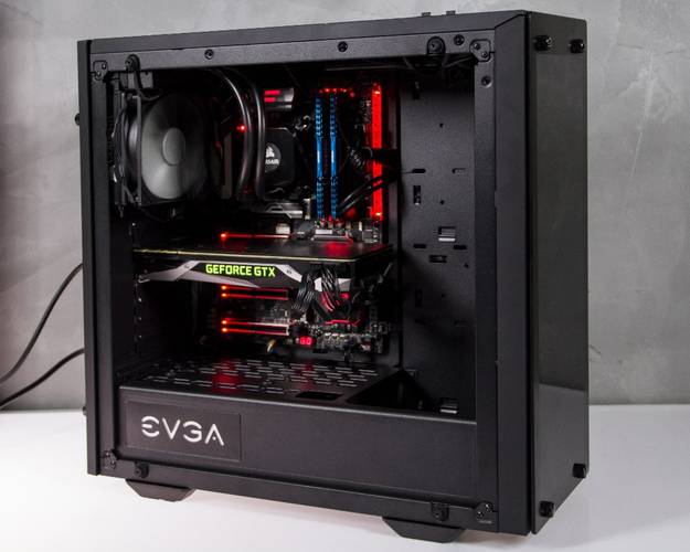 Gabinete EVGA DG-76
