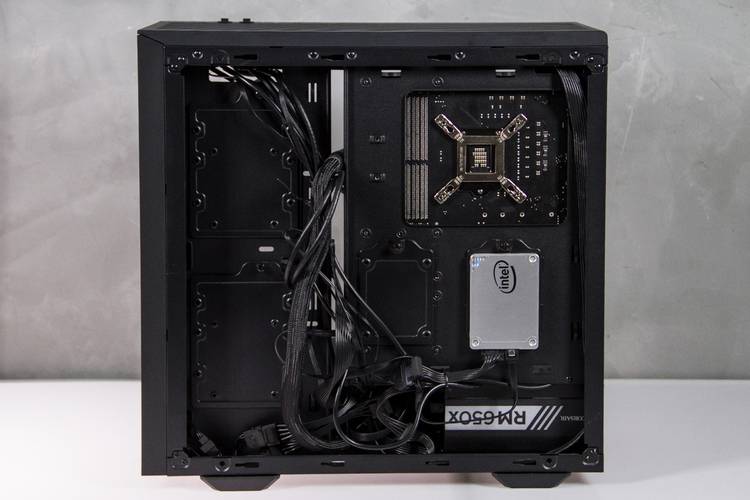 Gabinete EVGA DG-76