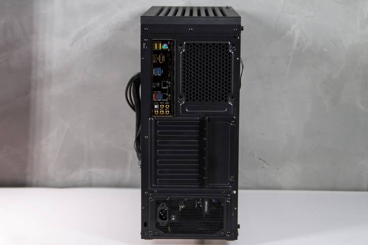 Traseira EVGA DG-76