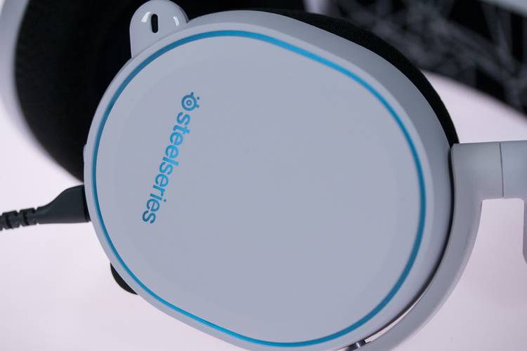 SteelSeries Arctis 5