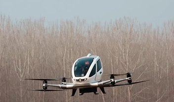 Ehang mostra testes de voo do seu primeiro drone de passageiros [vídeo]