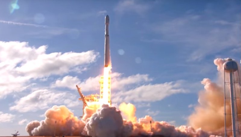 falcon heavy spacex