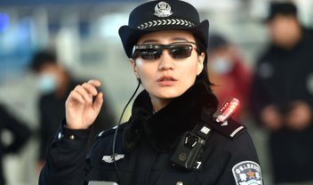 Polícia chinesa expande uso de smart glasses para identificação facial