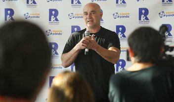 Andre Agassi e startup investem em app para ajudar crianças com dislexia