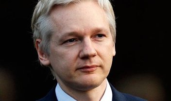 Embaixada do Equador corta acesso de Julian Assange à internet