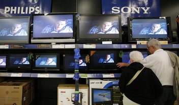 Com crescimento de quase 30%, TVs e notebooks puxam indústria para cima