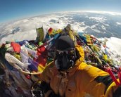 Quer zoar um terraplanista? Mostre esta selfie clicada no Everest a ele!