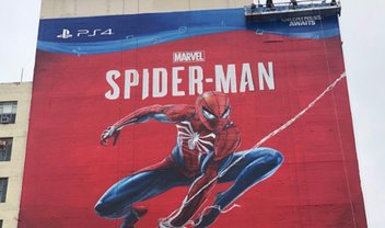 Spider-Man estampa mural gigante em prédio clássico de publicidade da E3