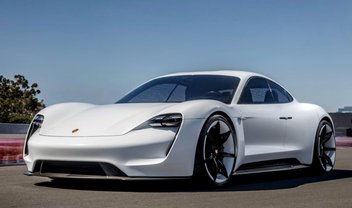 Porsche revela o nome de seu sedan elétrico — e geral não curtiu muito