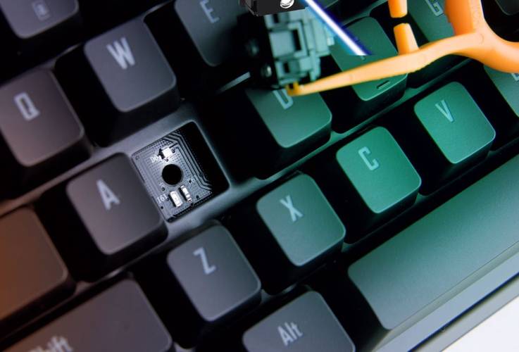 Tecnologia óptica AORUS K9
