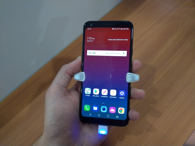 LG Q7+