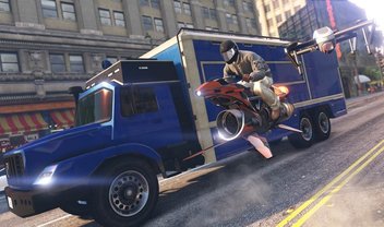 GTA Online ganha atualização que traz supercaminhão e moto voadora