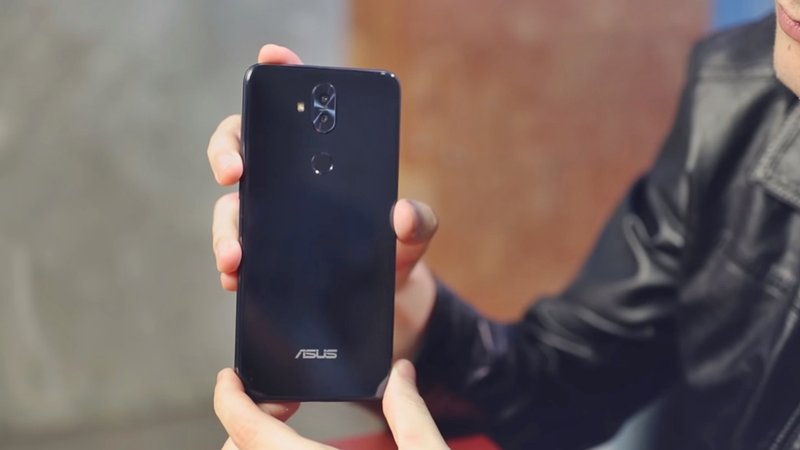 ASUS Zenfone 5 Selfie Pro