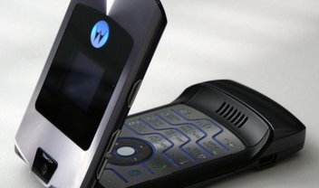 Motorola tem patente de smartphone flexível com design do clássico RAZR V3