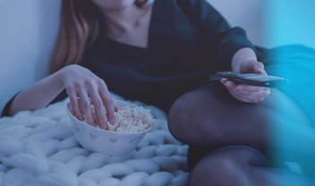 Maratona de luxo: 7 produtos para montar uma sala perfeita para ver séries!