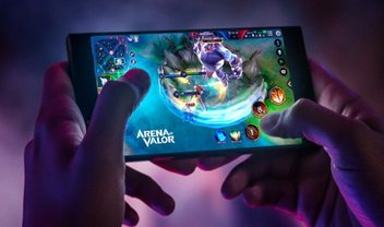 Razer Phone 2 vaza em benchmarks e pode ter LEDs Chroma