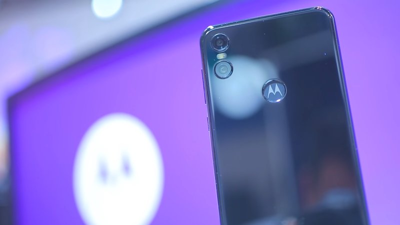 Motorola One celular