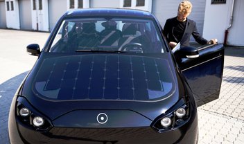 Por que carros movidos a energia solar ainda não são viáveis?