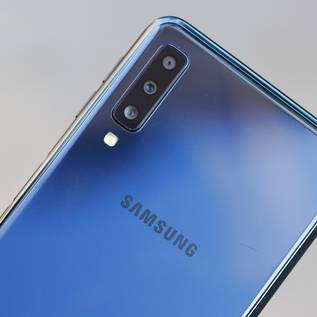 Imagem de Samsung Galaxy A7 chega ao Brasil com 3 câmeras na traseira