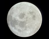 Confira a superfície da Lua numa foto com 100 mega de resolução!