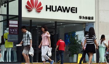 Empresas chinesas dão dinheiro para funcionários comprarem celulares Huawei