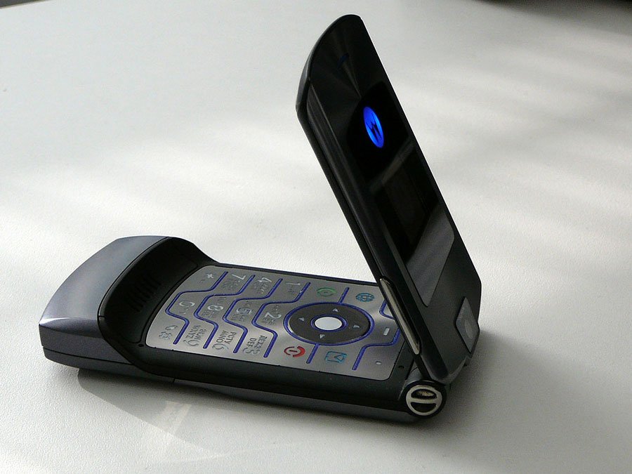 Relembrar é viver: Motorola V3 e mais 7 celulares 'iPhones dos