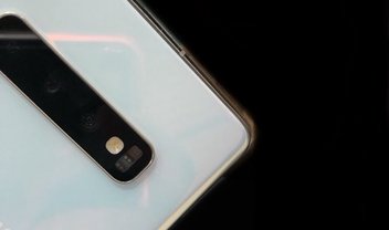 Galaxy S10 volta a aparecer em foto real e em “protótipo” não oficial