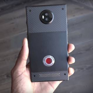 Imagem de Smartphone de titânio RED Hydrogen One começa a ser vendido por US$ 1,5 mil
