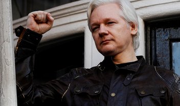 Doações em Bitcoin para Assange explodem após prisão
