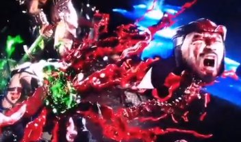 Fatality de Shao Kahn vaza na rede e faz bola de golfe com cabeça da vítima