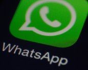 Modo noturno do WhatsApp já aparece em telas de grupos e contatos
