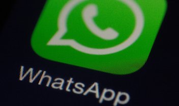 Modo noturno do WhatsApp já aparece em telas de grupos e contatos