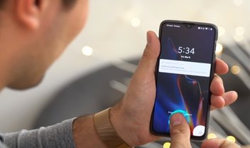 Youtuber mostra como burlar a biometria do OnePlus 7 Pro usando apenas cola