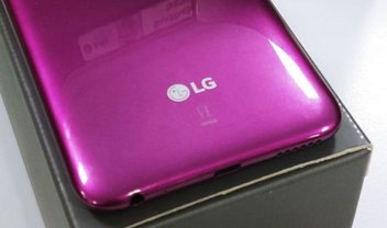 LG W10: celular acessível aparece pela primeira vez em foto